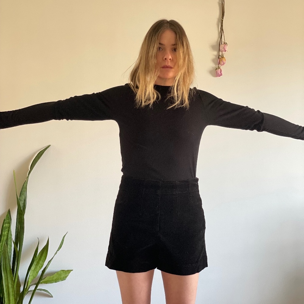 High-Waisted Velvet Tap Short